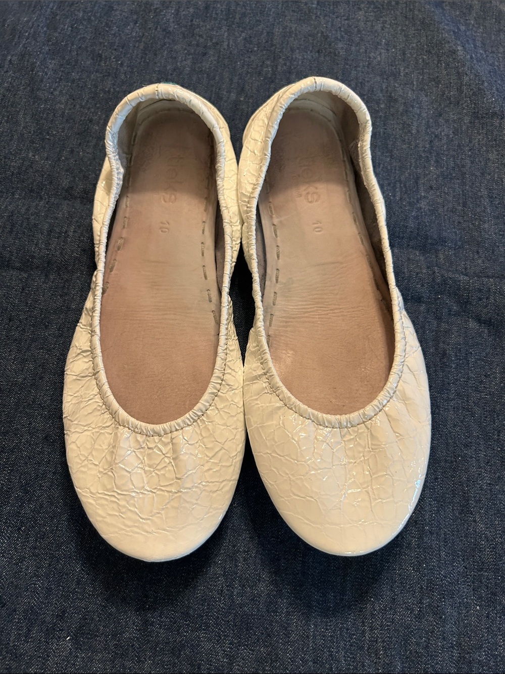 Tieks white patent leather crocodile ballet flats size 10